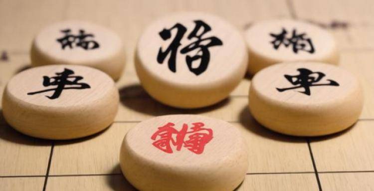 手工羽毛扇網(wǎng)站如何憑借傳統(tǒng)工藝傳承擴(kuò)大流量？同行都是怎么做的？